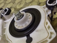 VW GOLF V Motor Fenster links heck