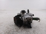 VOLVO V70 II 2.4 D5 Einspritzpumpe 30756125