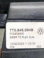 light LED right rear part to the bonnet VW T7 7T0945094B