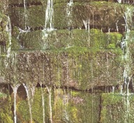 Tapeta na stenu voda stekajúca po kameňoch861303