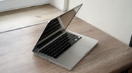 Notebook MACBOOK PRO 5,5 13,3 "Intel Core 2 Duo 4 GB / 120 GB strieborný