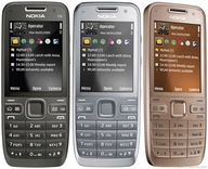Telefon komórkowy Nokia E52 128 MB / 64 MB srebrny