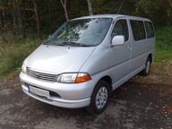 TOYOTA HIACE Autobus