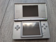 NINTENDO DS LITE SREBRNA USZKODZONA