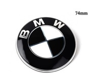 ZNACZEK EMBLEMAT NA KLAPĘ TYŁ BMW 3 F30 F31 74m