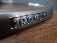 IDEALNY EMBLEMAT LOGO CONSOLE FERRARI 599 GTB 1