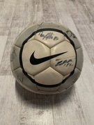 Piłka Nike z autografami piłkarzy Górnika Zabrze
