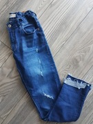  Zara spodnie jeansowe,przetarcia 11-12/152