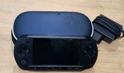 Sony PSP z etui i zestawem gier 