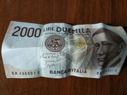 Banknot Włochy 2000 Lire 1990 DA 