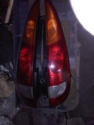 Nissan Almera Tino lampy tylne