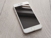 Apple  iPhone 7 zadbany srebrny mega zestaw okazja
