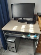 Biurko pod komputer w dobrym stanie