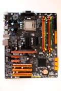 UNIKAT DFI LanParty DARK P35 T2R + RAM + CPU