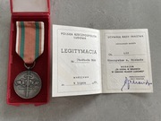 Medal za Udział w Walkach w Obronie Władzy Ludowej PRL z legitymacją