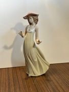 LLADRO NAO Figurka porcelanowa 