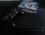 PlayStation 4 slim 1 tb + pad + 3 gry + akcesoria