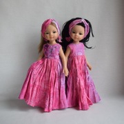 Ubranko - różowa sukienka szalik lalki Paola Reina