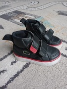 Czarne skórkowe buciki sneakersy Lacoste na rzepy 