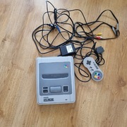 Nintendo Snes +zasilacz +pad