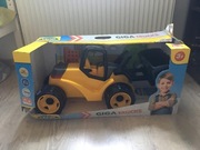 Duża koparka GIGA TRUCKS 67CM z ruchomą łopatą.