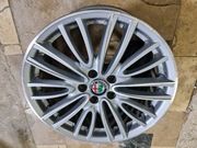 Felga Alfa Giulia przód 8.0JX18 ET33 OEM 156107471