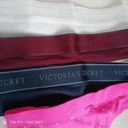 Victoria's Secret Stringi zestaw 4 sztuki rozm.M