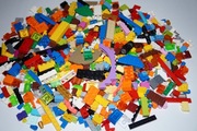 Lego 600+ klocków +3 figurki,luzem na wagę NOWE.