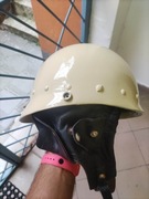 Kask Orzeszek z epoki PRL-u WSK, SHL, KOMAR. 