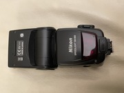 Uszkodzona lampa błyskowa Nikon SB-800