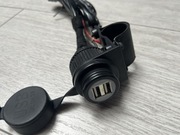 Podwójne gniazdo USB 12V na kierownicę