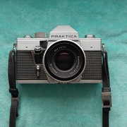 Praktica MTL3 Carl Zeiss Pancolar 50 1.8 (Thorium)