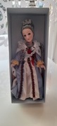 Lalka porcelanowa Królowa 20cm
