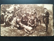 Piłsudski z żołnierzami- stara pocztówka