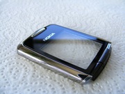 Nokia 8800 Silver - szybka z ramką