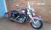 Honda Shadow VT 1100 Aero bagger Corbin Mustang 