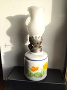 Kolekcjonerska porcelanowa mini lampka naftowa n3