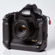 Canon 1Ds3 1 DS III Mark III Aparat + 2 Org. Baterie