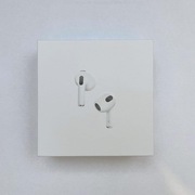 AirPods III generacja, etui z MagSafe