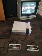 konsola NINTENDO NES 001 + PADY + GRA
