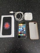 iPhone SE 32GB Space Gray + etui i folia ochronna