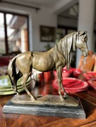 Stylowa rzeźba,figura konia z brązu 40cmx40cm.