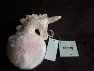 Breloczek konik brokatowy z misia Sinsay