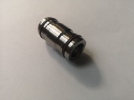 Łącznik chłodnicy oleju Audi A8 S8 D2 D3 4.2