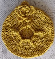 Nowy szydełkowy beret z aplikacją Rozmiar 55 / 58