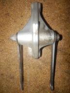 Triumph TIGER 800 XC 12r kołyska amortyzatora kość