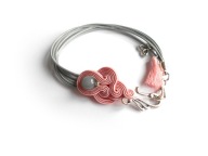 BRANSOLETKA SUTASZ pastelowa szara z różem