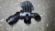 AUDI A4 B7 2.0TFSI OBUDOWA TERMOSTATU 06D121111G