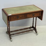 Angielski stary stolik