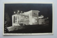 KRYNICA DWORZEC I KAWIARNIA NA GÓRZE PARKOWEJ NOCĄ